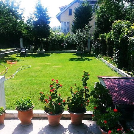 Jeelani Guest House ศรีนาการ์ ภายนอก รูปภาพ